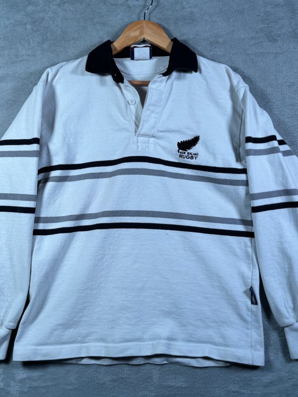 New Zealand All Blacks Halbro Rugby Shirt Mens M (Fits S) White Striped *FLAW